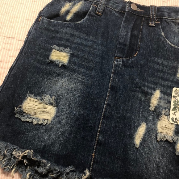 Chelsea & violet girls jean skirt size S NWT. - Picture 2 of 11